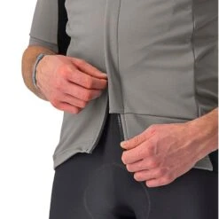 Giacca Castelli Gabba Ros 2 Rosso Corsa Grigio 7 Giacca Castelli Gabba Ros 2 Rosso Corsa Grigio -Vendite Trek giacca castelli gabba ros 2 rosso corsa grigio 4