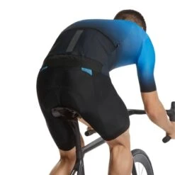 Maglia Assos Equipe RS S9 Targa Cyber Blu/nero 9 Maglia Assos Equipe RS S9 Targa Cyber Blu/nero -Vendite Trek maglia assos equipe rs s9 targa cyber blu nero 5