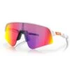 Occhiali Oakley Sutro Lite Sweep Bianco Opaco Lente Prizm Road